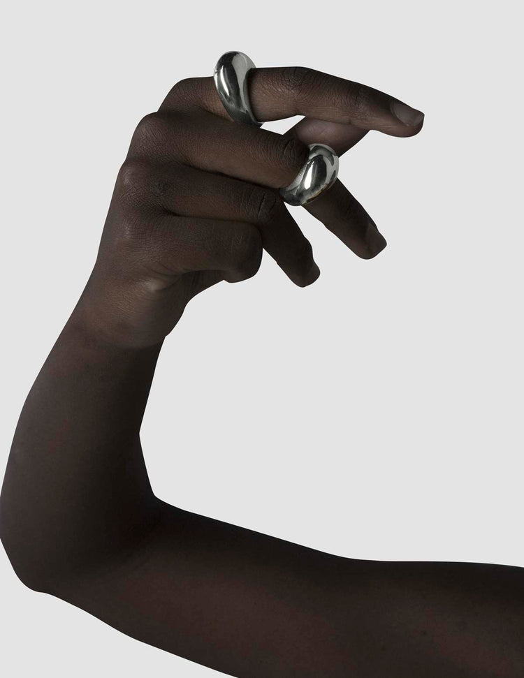 material:silver;