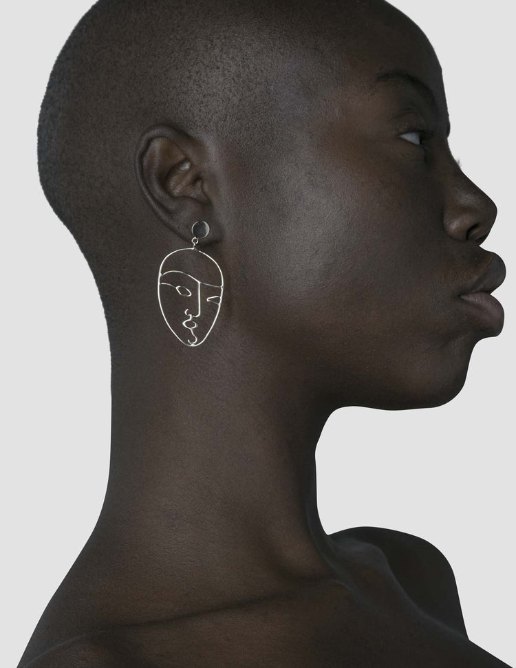 material:silver;