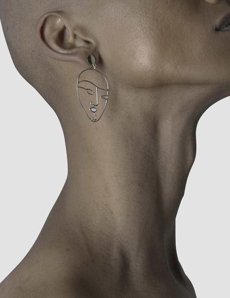 material:silver;