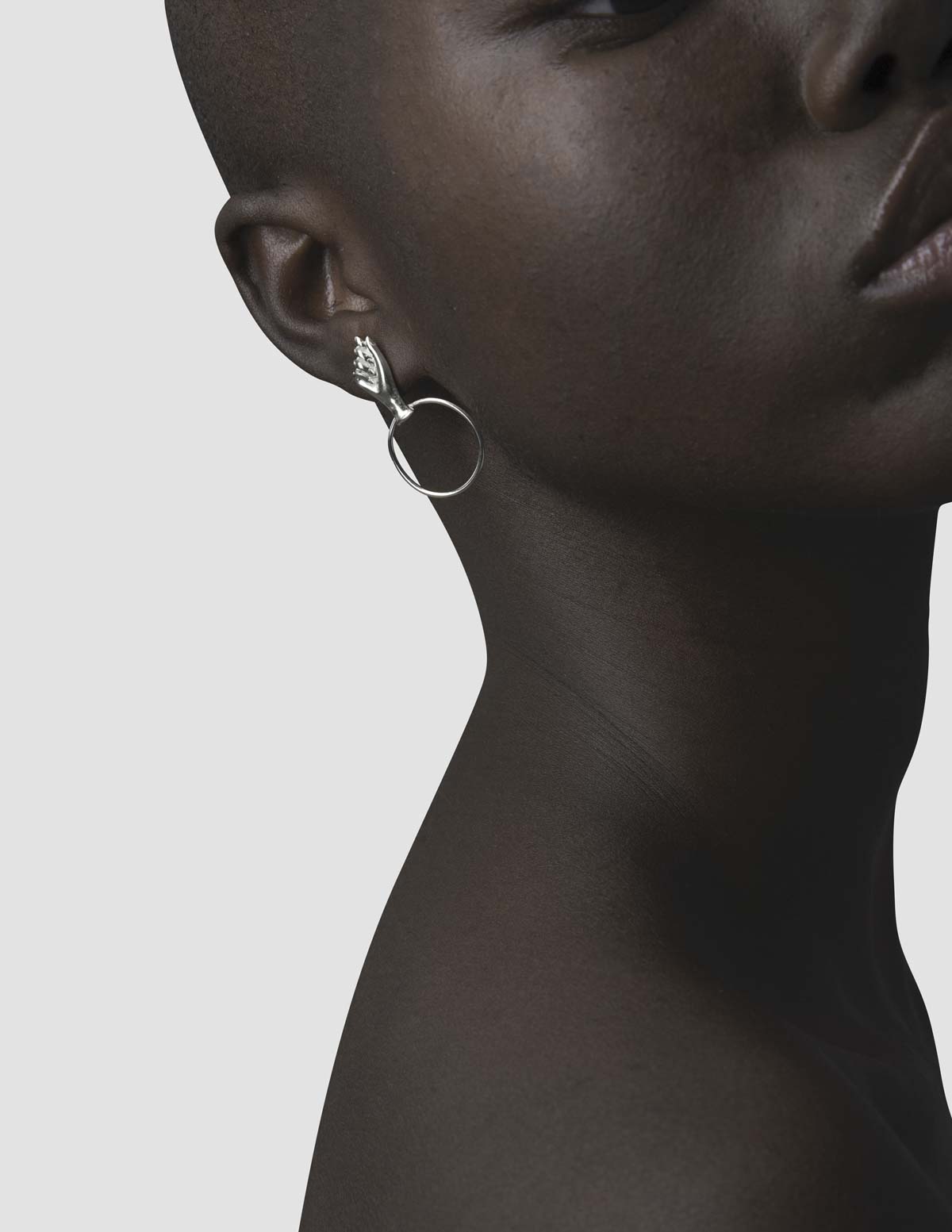 material:silver;