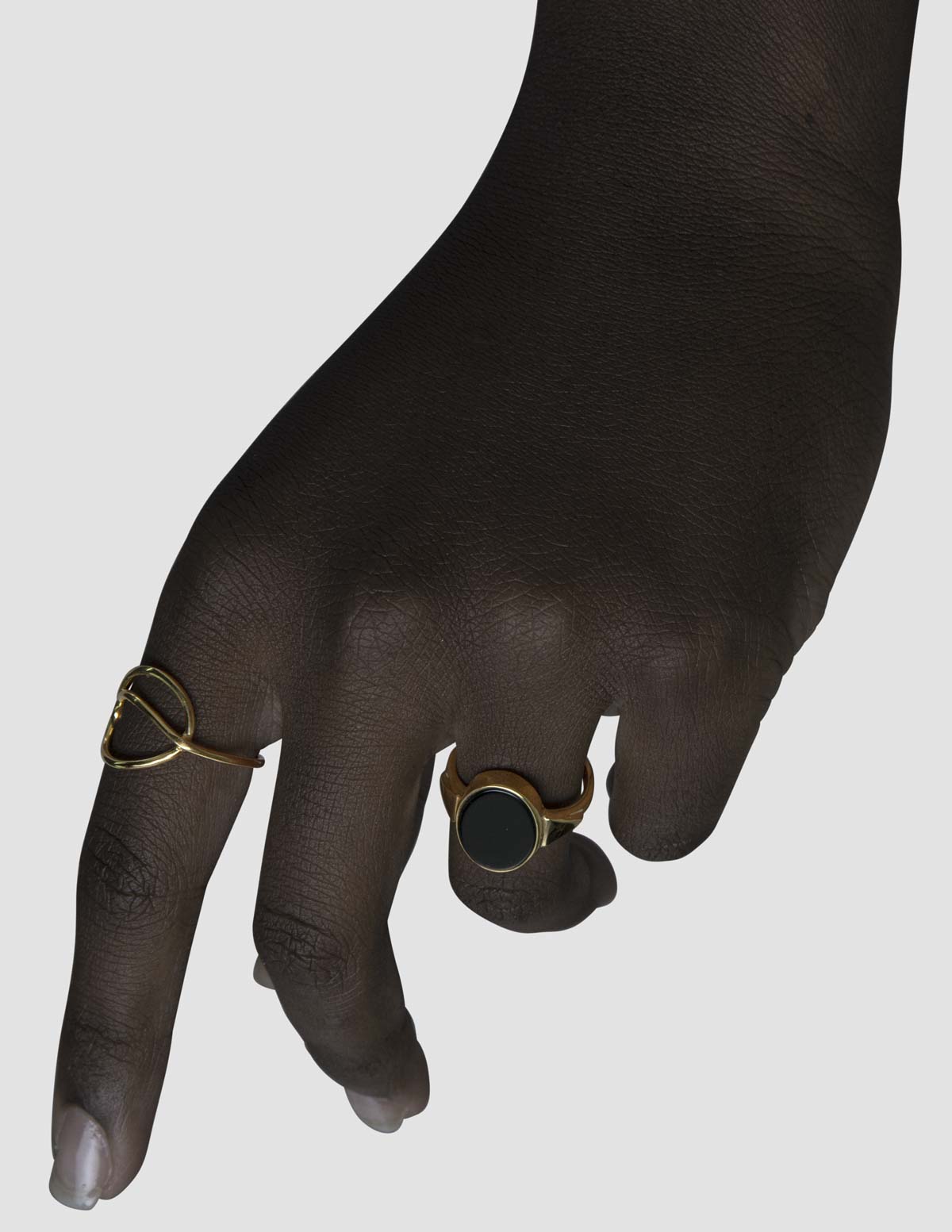 material:gold;