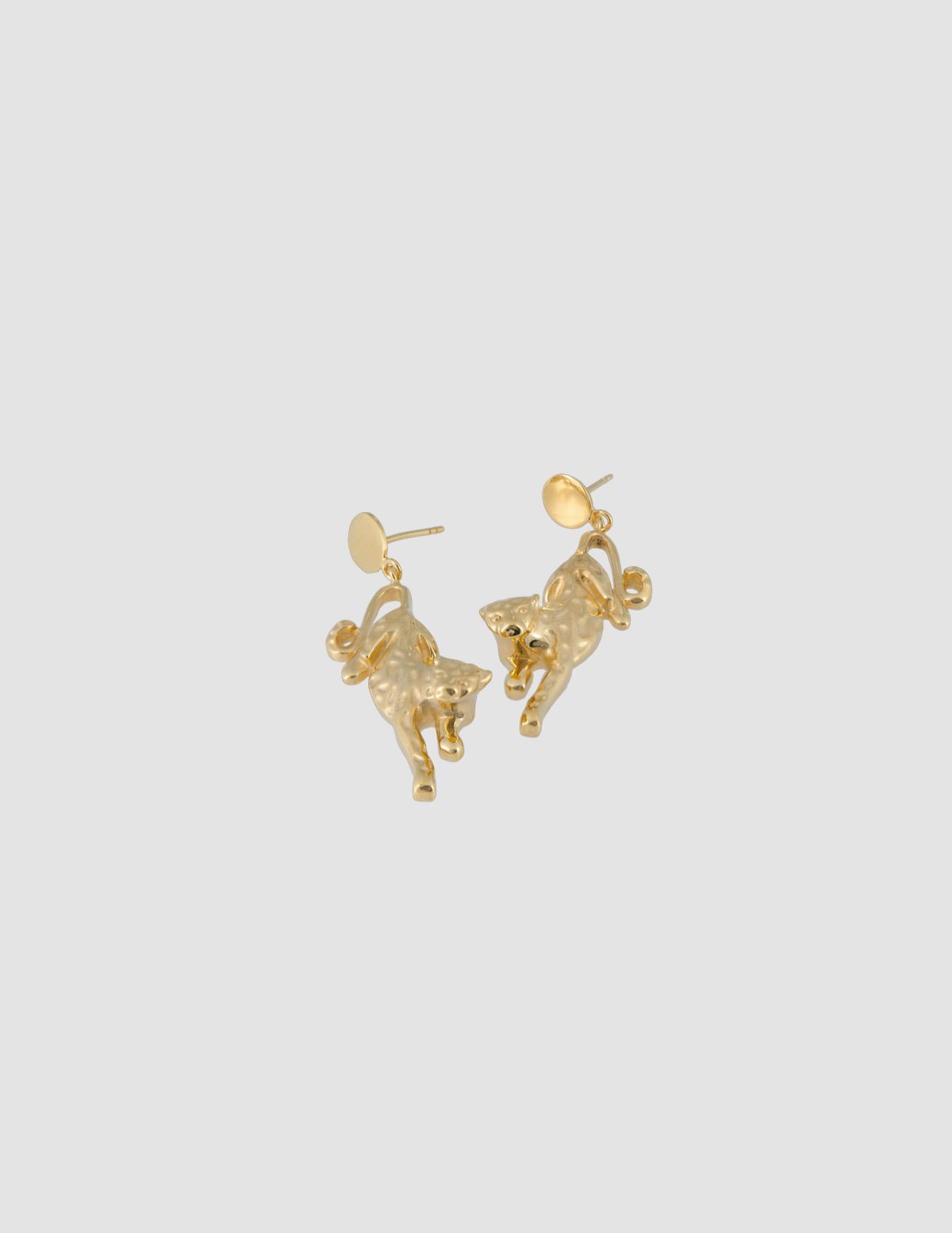 material:gold;