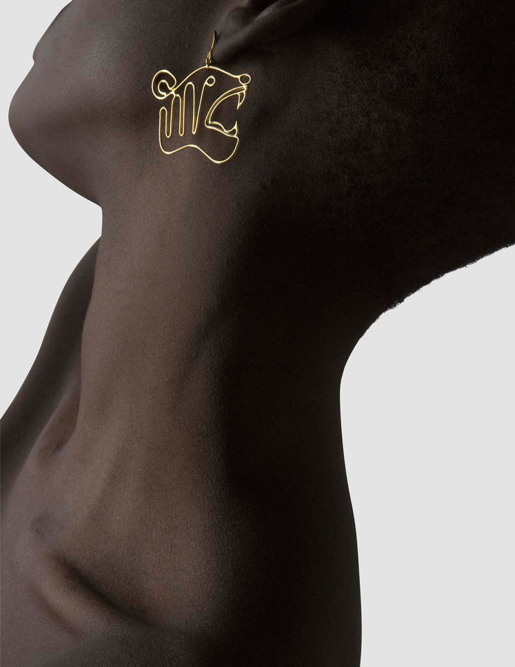 material:gold;