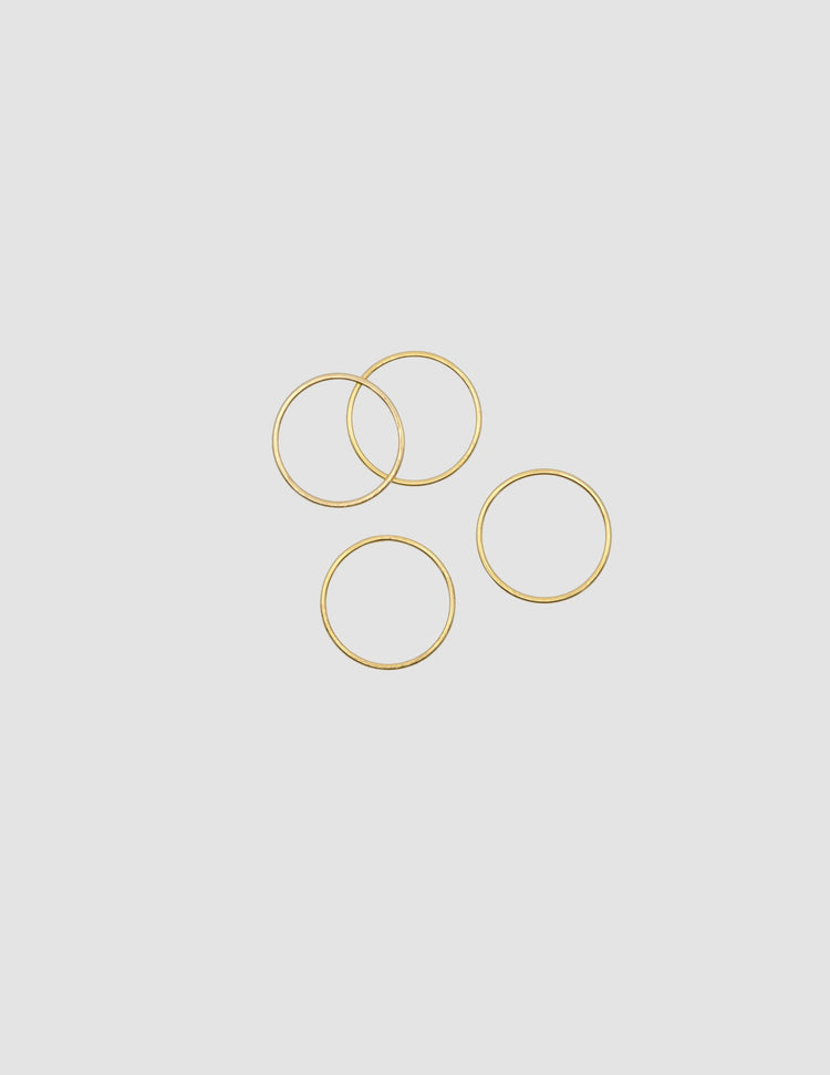 material:gold;