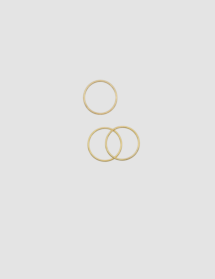 material:gold;