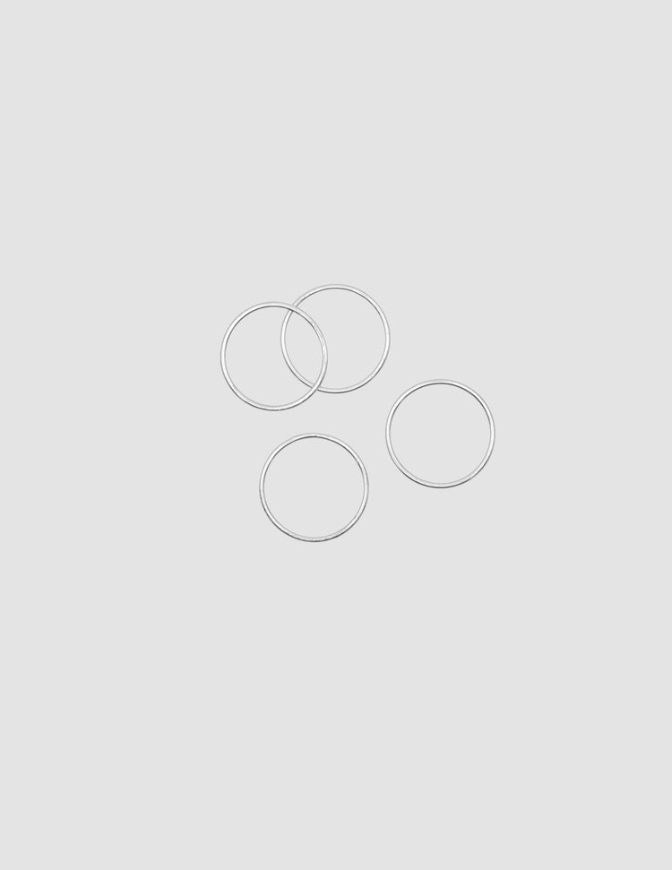 material:silver;