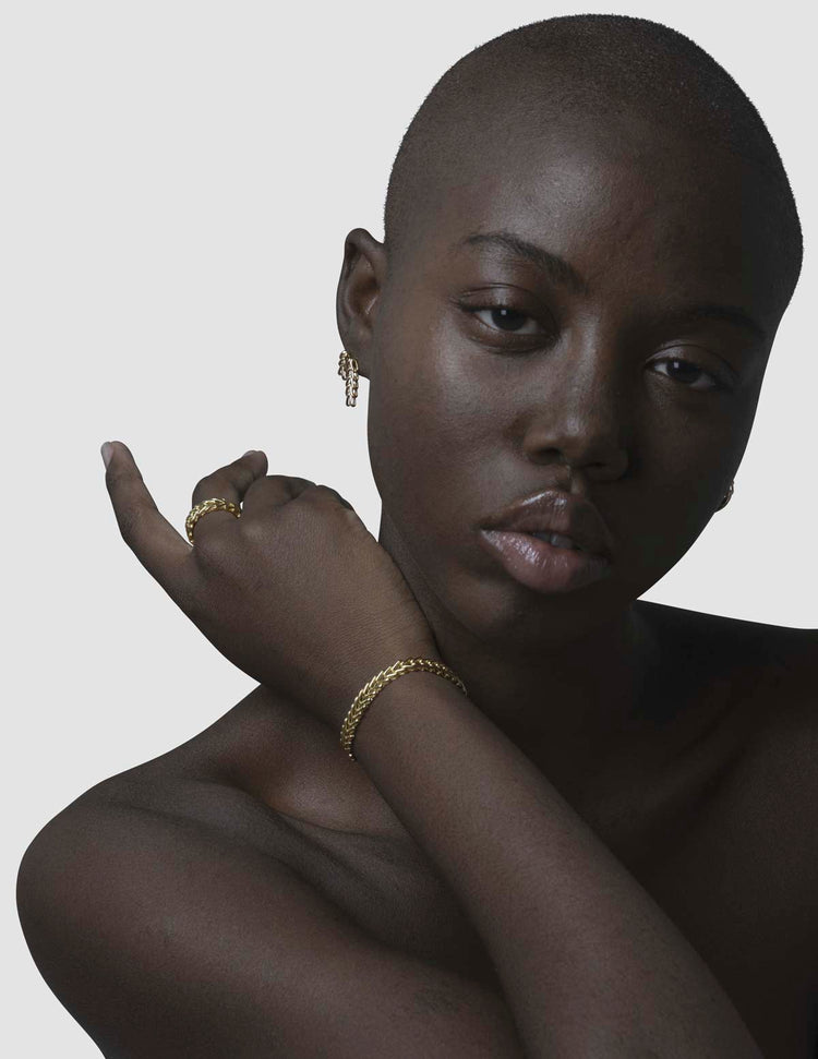 material:gold;